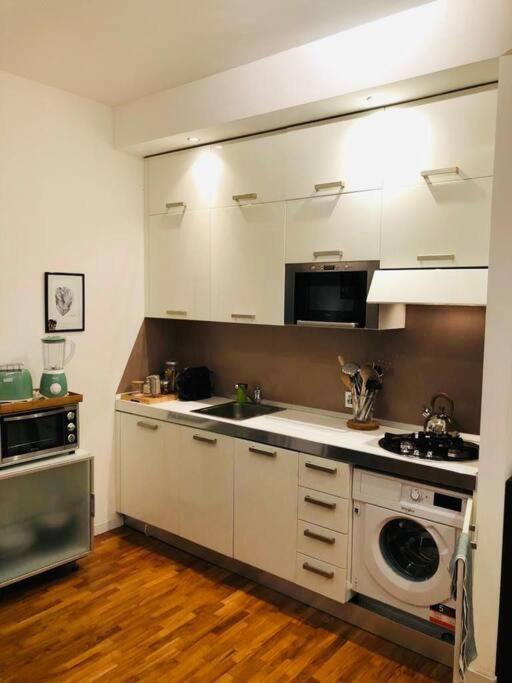 Portavenezia49 - Appartamento Milano Porta Venezia Con Jacuzzi Eksteriør billede
